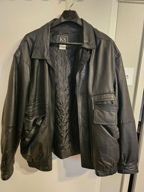 Men's Vintage Black Leather Bomber Jacket 3XLT